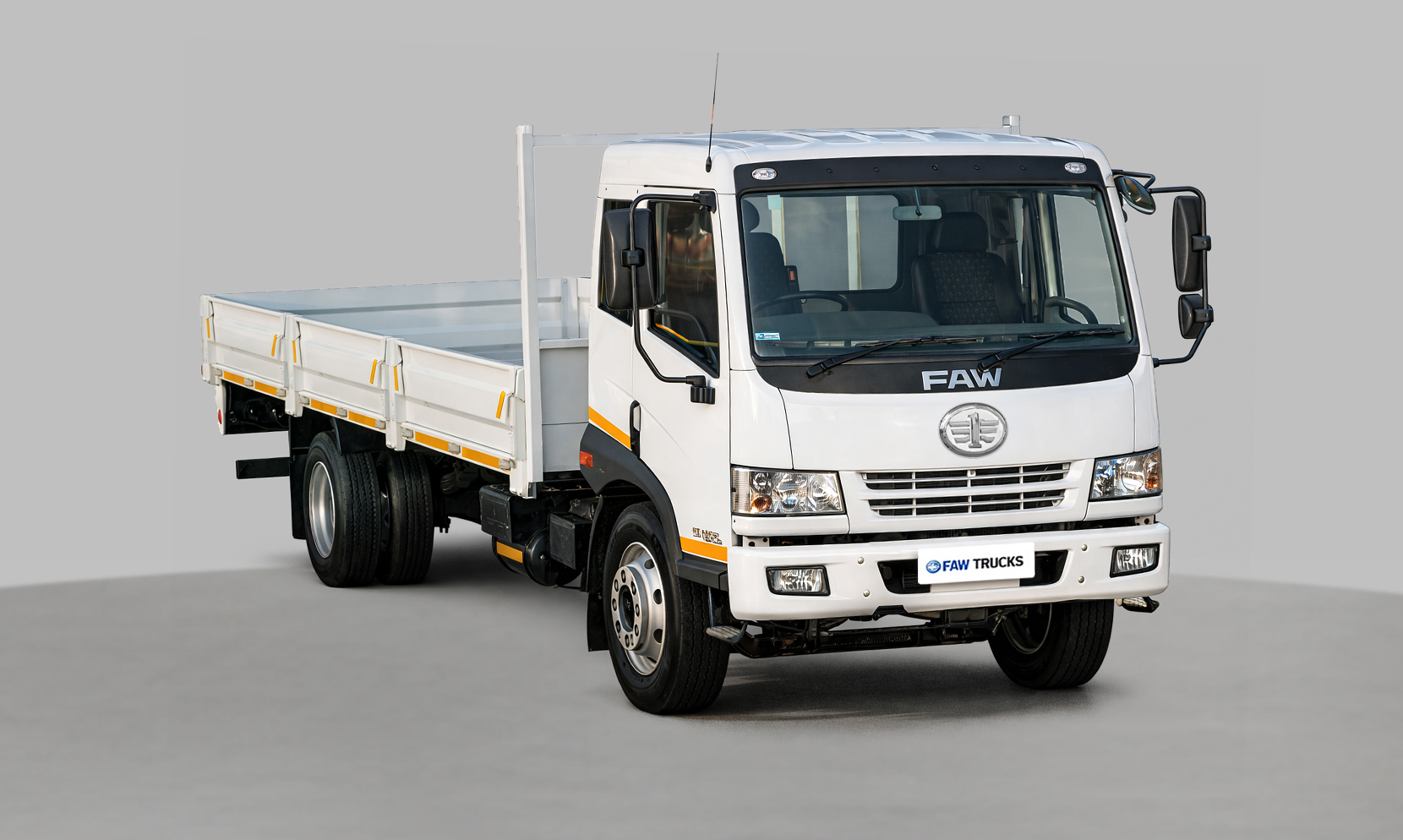 trucks/freight/FC-15-180fl-8-ton.jpg