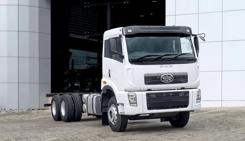 trucks/freight/FC-J5N-28-290FL-13-5-Ton4.webp