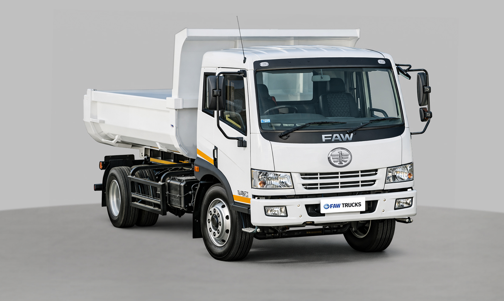 trucks/tippers/T-15-180fd.jpg